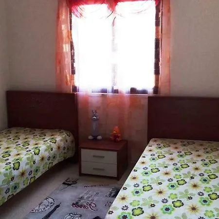 Holiday Semi Holiday home *